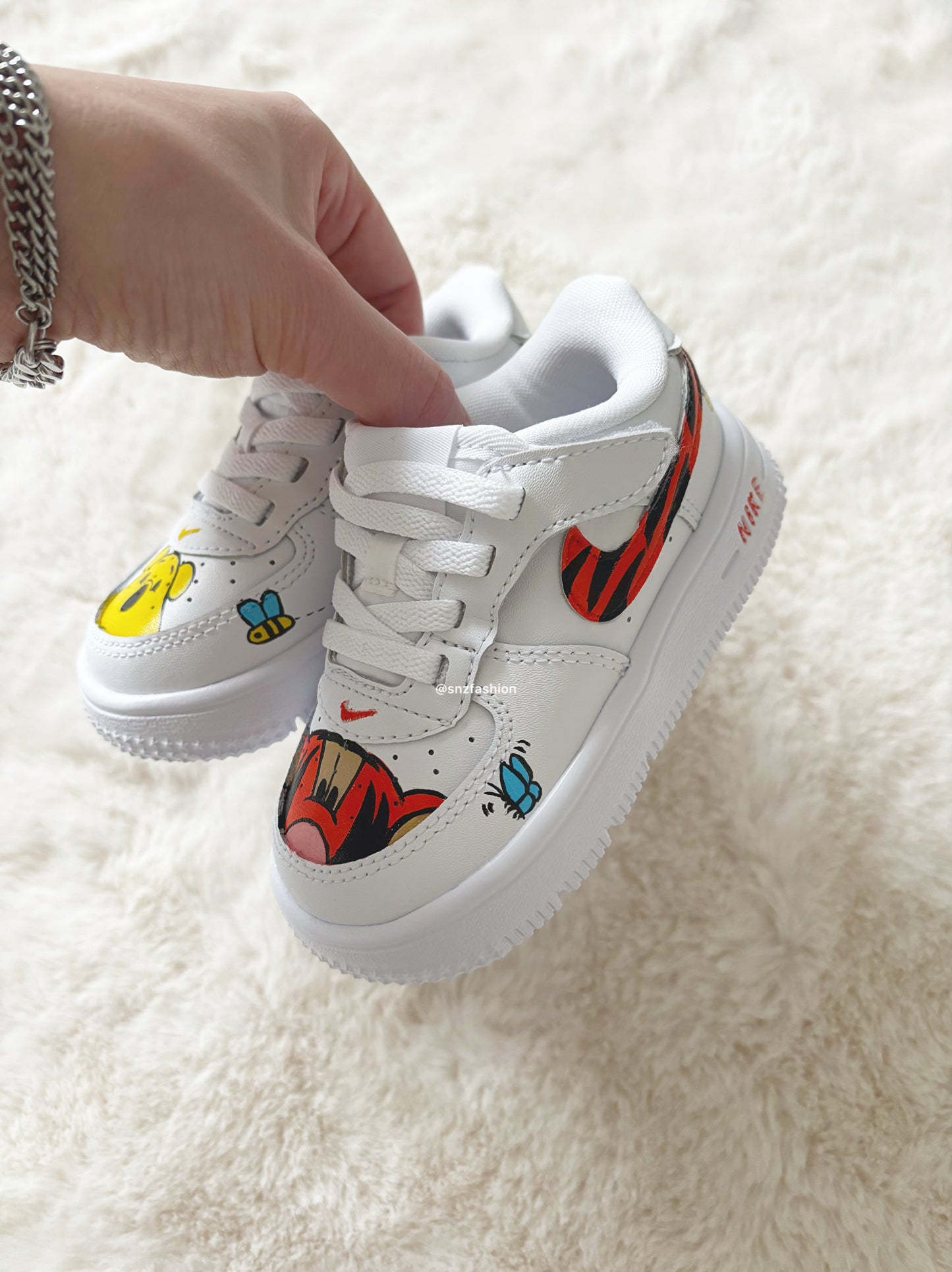 P00H BEAR x TIGGER NIKE AIR FORCE 1 EASY ON BABY/KIDS