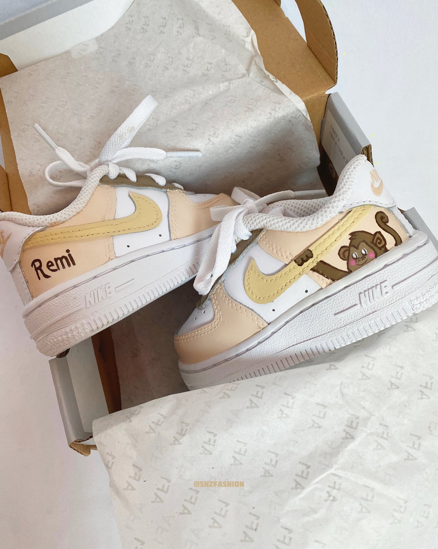 MONKEY BABY/KIDS NIKE AIR FORCE 1