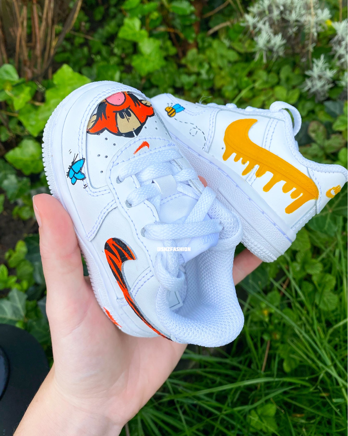 P00H BEAR x TIGGER NIKE AIR FORCE 1 EASY ON BABY/KIDS