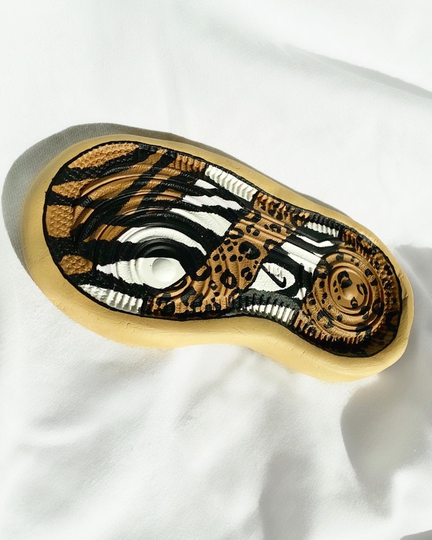 SNEAKER SOLE TRINKET TRAY ANIMAL