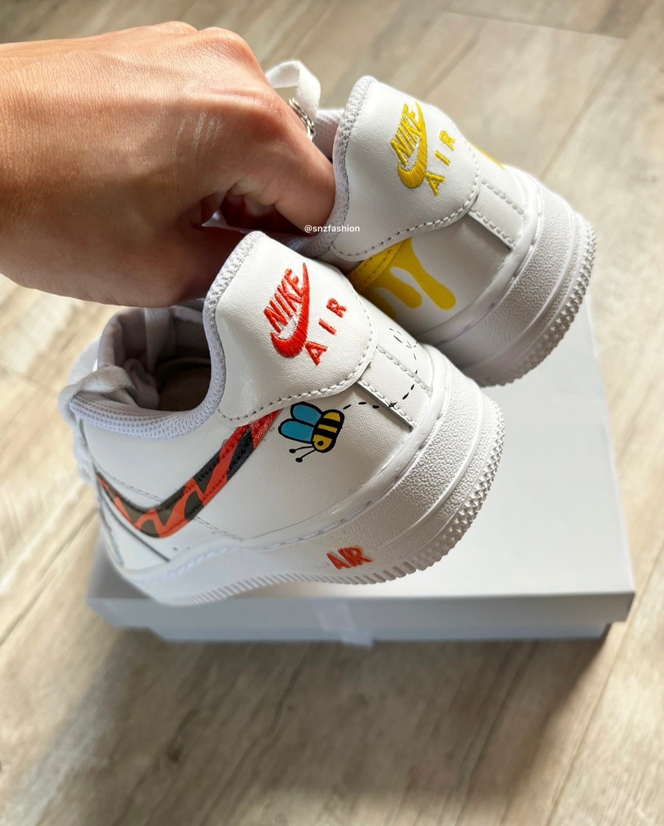 P00H BEAR x TIGGER DESIGN NIKE AIR FORCE 1'S
