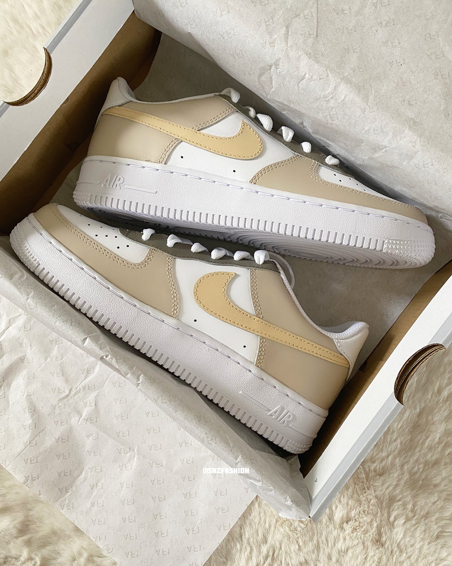 LATTE DESIGN NIKE AIR FORCE 1'S